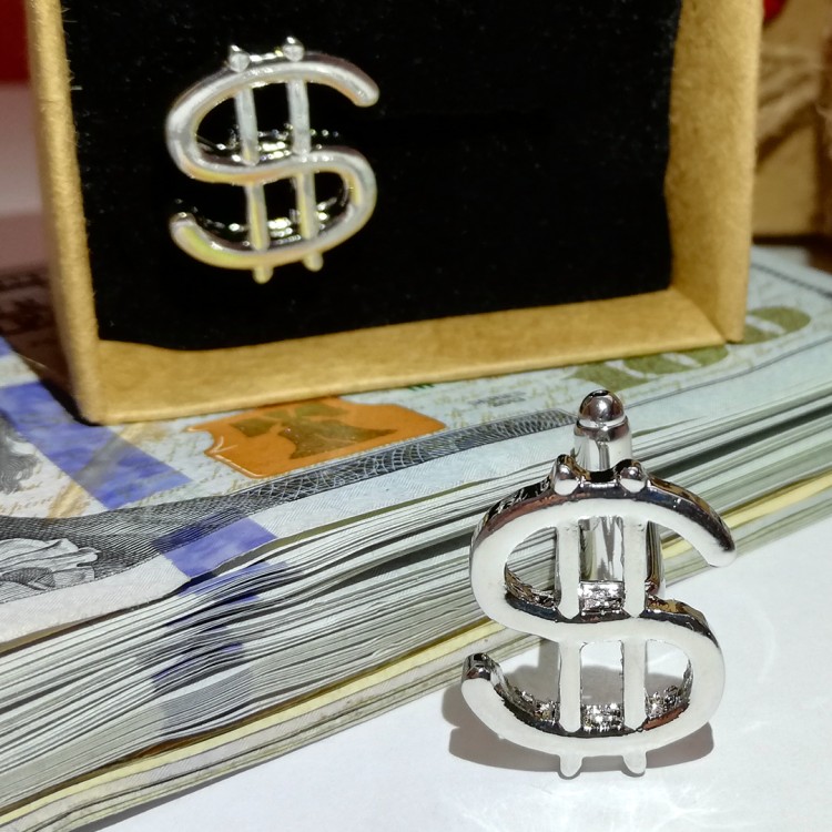 Dolar Kol Düğmesi